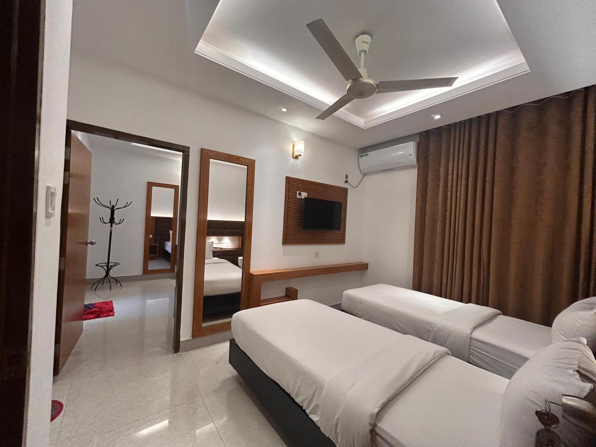 La Vista Hotel Sylhet Extérieur photo