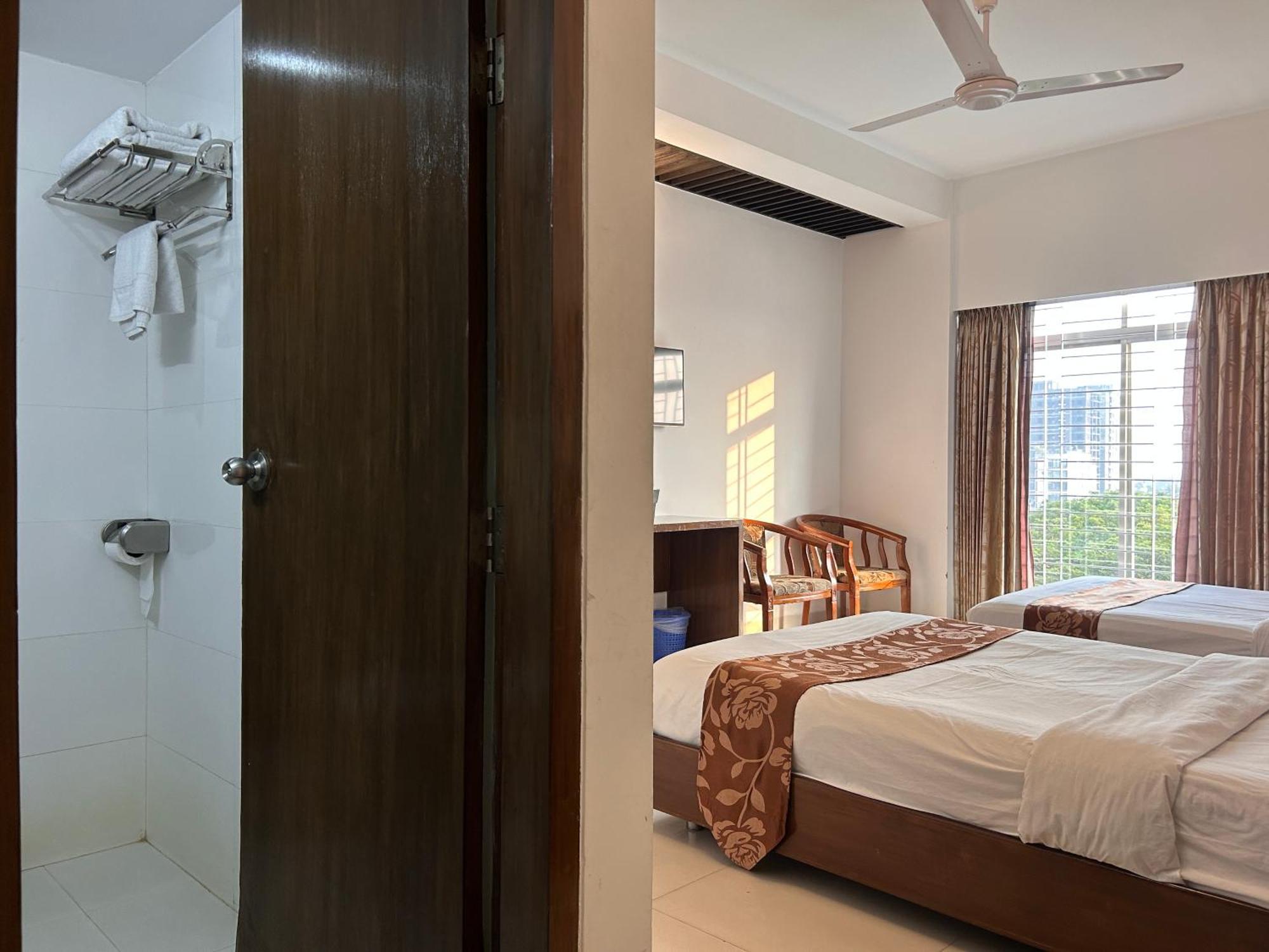 La Vista Hotel Sylhet Extérieur photo