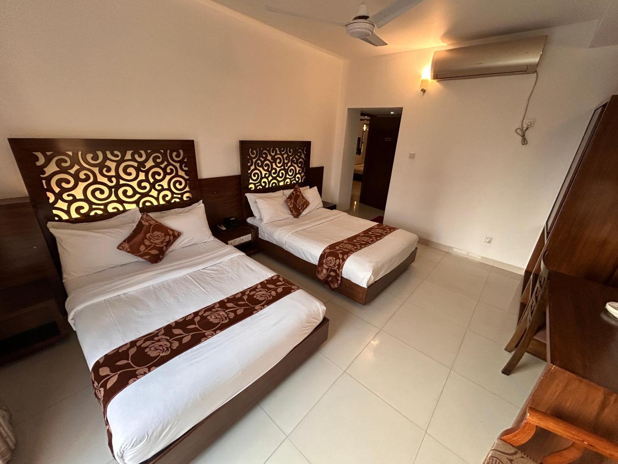 La Vista Hotel Sylhet Extérieur photo